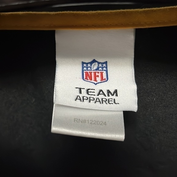 Nfl Team- Pittsburgh Steelers Scrub Shirt - Picture 3 of 6